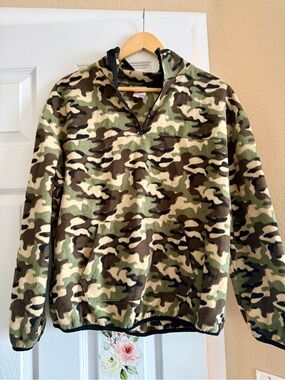 Women's Camo Quarter-Zip Fleece Pullover - Green Camo